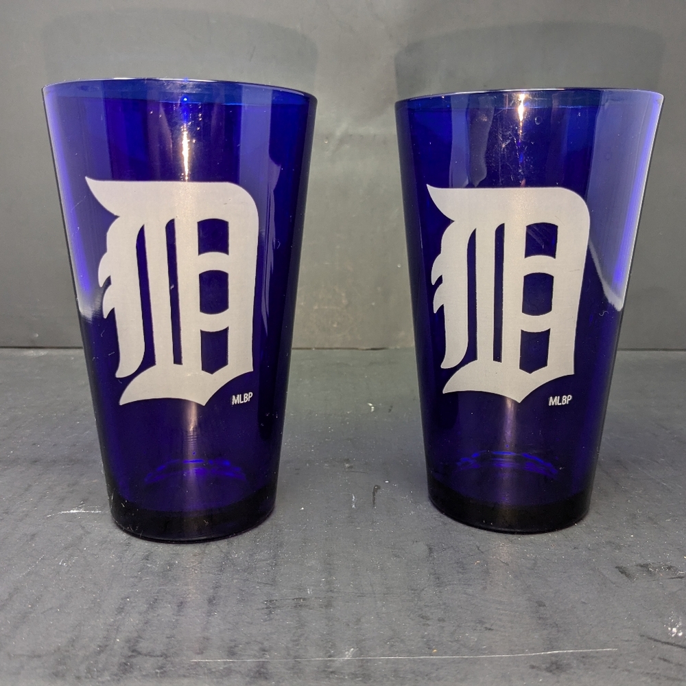 Detroit Tigers MLB 16oz  Pint Glasses Cobalt Blue Set Of 2